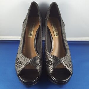 American Eagle 70s Style Peep Toe Heels (8.5)